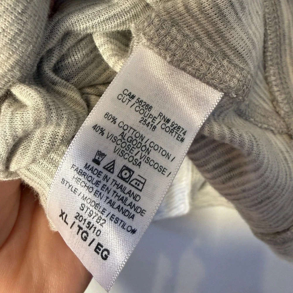 Splendid Womens XL Grey White Striped Scoop Neck Long Sleeve Top - Picture 4 of 5
